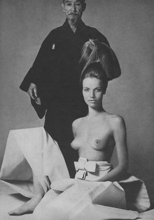 5-ana_lee-American Vogue October 15th 1966- Verushka by Richard Avedon_905